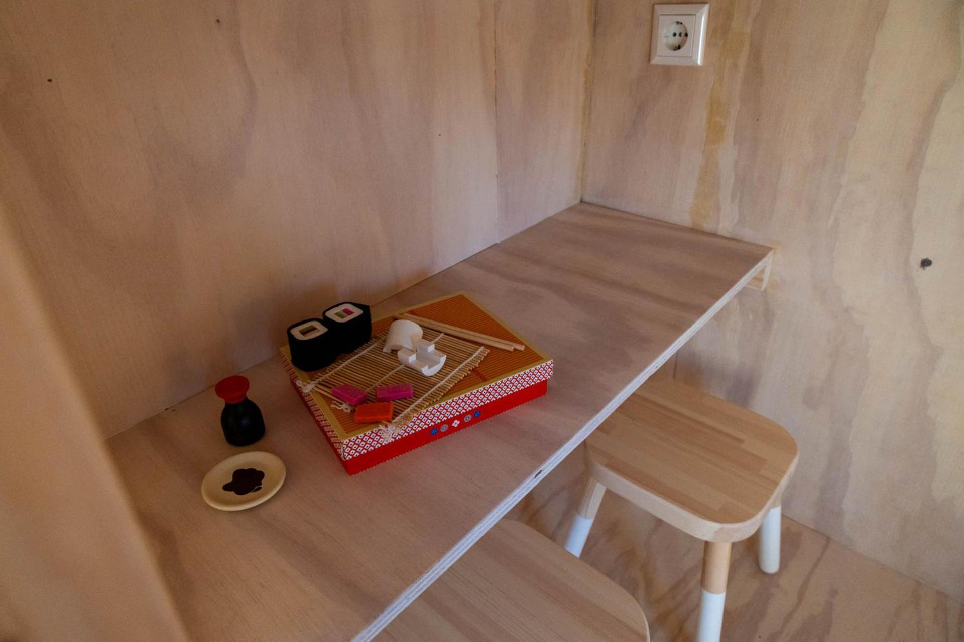 Knus Gezinsverblijf In Cosi Tiny House Op De Veluwe Epe Eksteriør billede