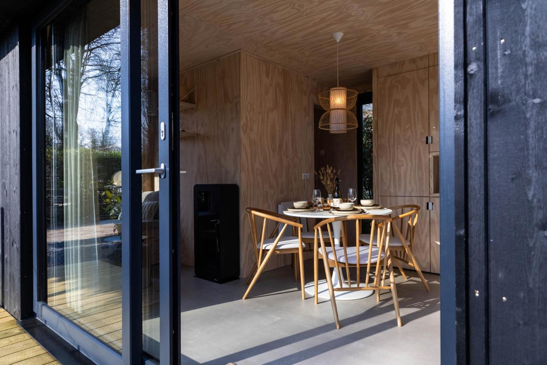 Knus Gezinsverblijf In Cosi Tiny House Op De Veluwe Epe Eksteriør billede